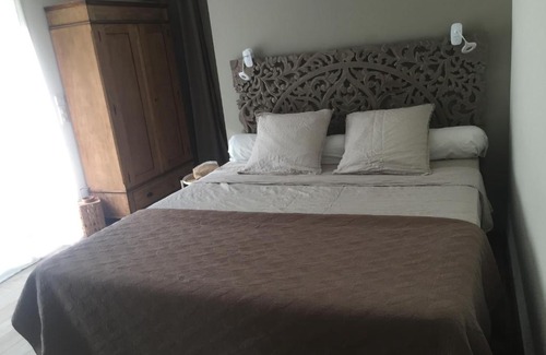 Cabries Bed & Breakfast | Chambre d hôtes Cabries Calas 5 min gare TGV Aix Pôle d activités d Aix en Provence et Arena