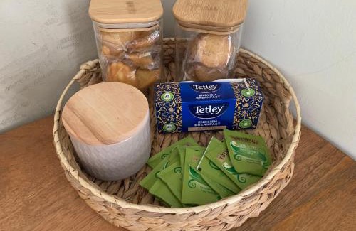 Cabries Bed & Breakfast | Chambre d hôtes Cabries Calas 5 min gare TGV Aix Pôle d activités d Aix en Provence et Arena