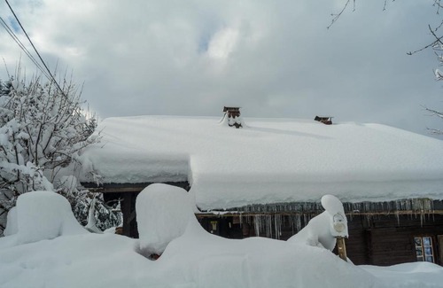 Thones Bed & Breakfast | Chambre d'hôtes Chalet des Burdines
