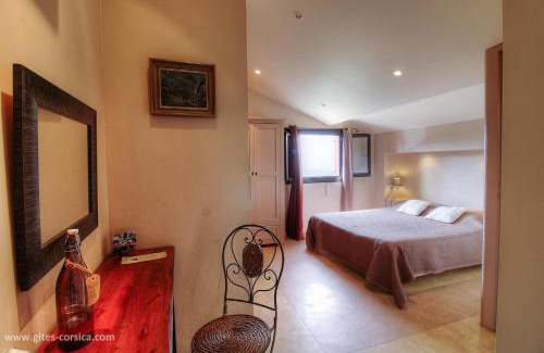 Alando Bed & Breakfast | Chambre d'hôtes couvent d'Alando