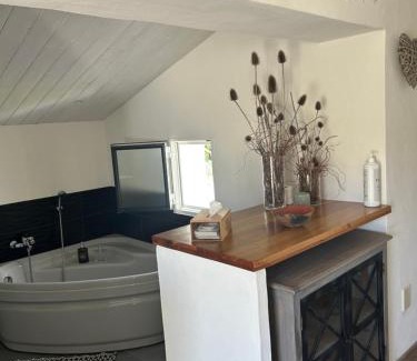 Notre-Dame-de-Riez Bed & Breakfast | chambre d hôtes les trois châteaux