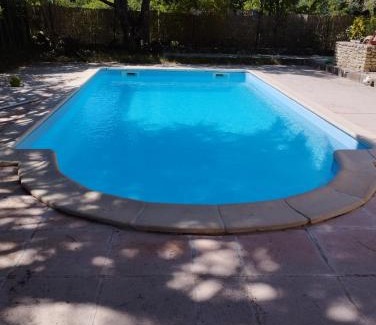 Rustrel Bed & Breakfast | Chambre d’hôtes l’Orange Bleue