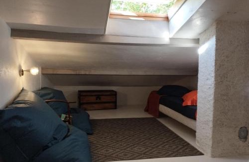 Rustrel Bed & Breakfast | Chambre d’hôtes l’Orange Bleue