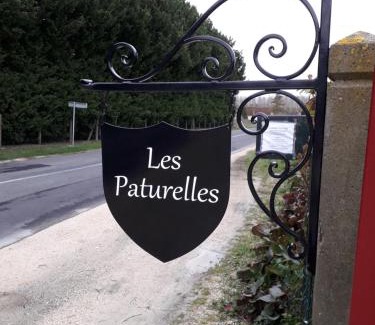 Fougeres-sur-Bievre Bed & Breakfast | Chambre d'hotes "Les Paturelles"