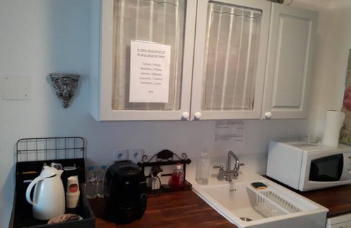 Montpinchon House | Chambre d'Hôtes 2 La Clef des Champs with breakfast