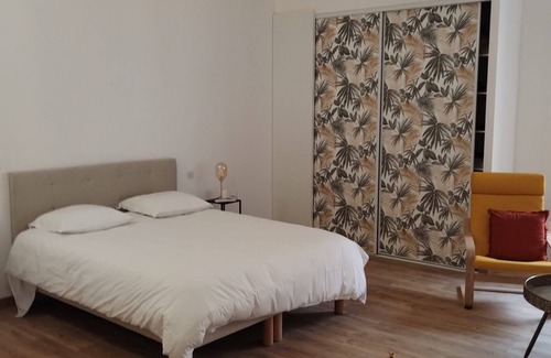 Ampus Bed & Breakfast | Chambre Dhôte Suite Prestige 45m2 Dans un Village Pittoresque du Var