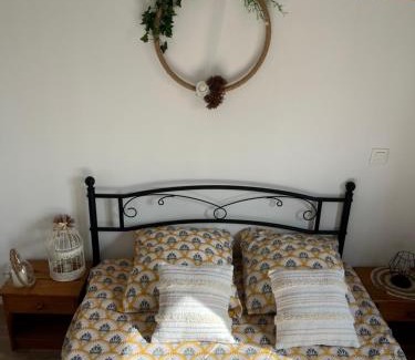 Lisle-sur-Tarn House | Chambre et salle de bain indépendantes