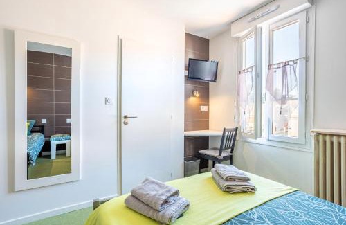 Chantonnay House | Chambre Familiale 3 personnes - N°9