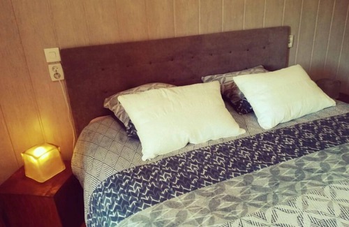 La Verrie Bed & Breakfast | Chambre "fil de L'o"