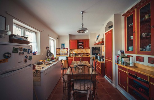 Callian Bed & Breakfast | Chambre Joséphine Baker Pour 2 Personnes