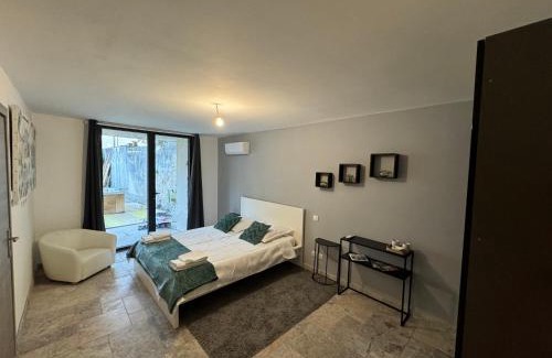 Noves Other | Chambre privée