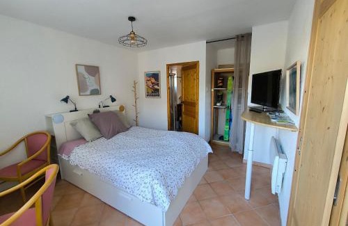 Briancon Bed & Breakfast | Chambre Studette indépendante