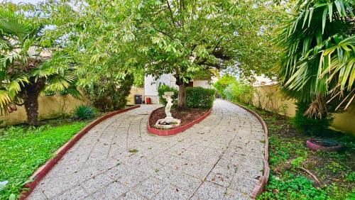 Epinay-sur-Seine Apartment | Chambre style hôtelière dans logement partagé, L'Executive Paris & Stade de France