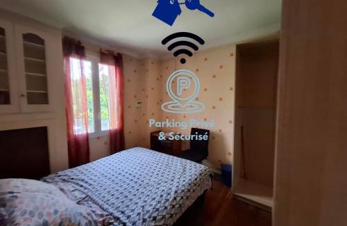 Vigneux-sur-Seine House | Chambre Villa Virginie Confort, Cuisine équipée, WiFi Parking jardin, Idéal couple, famille ou télétravail, Accès rapide Paris, Aéroport d'Orly