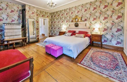 Stotzheim Bed & Breakfast | Chambres d'hôtes Château De Grunstein
