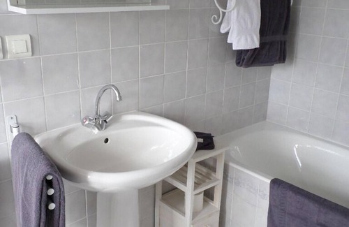 Pleven Bed & Breakfast | Chambres d'Hôtes La Rompardais