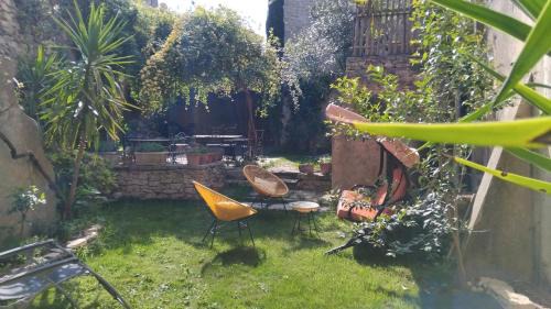 Lagnes Bed & Breakfast | Chambres d'Hôtes Le relais des marmottes en Luberon