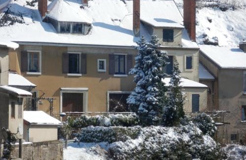 Dun-sur-Meuse Bed & Breakfast | Chambres d'hôtes Notre Paradis