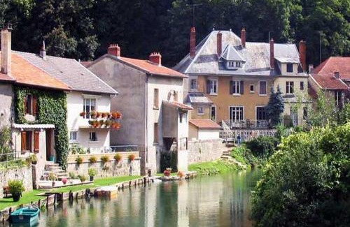 Dun-sur-Meuse Bed & Breakfast | Chambres d'hôtes Notre Paradis