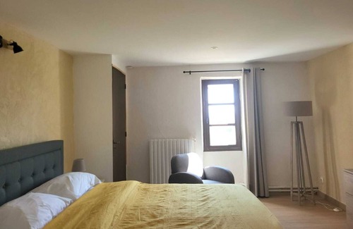 Villemus Bed & Breakfast | Chambres D'hotes L'amphitryon