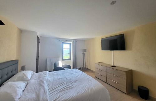 Villemus Bed & Breakfast | Chambres D'hotes L'amphitryon