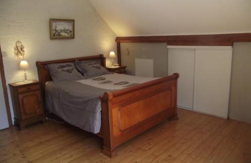 Beauval House | chambres du grès rouge de Beauval