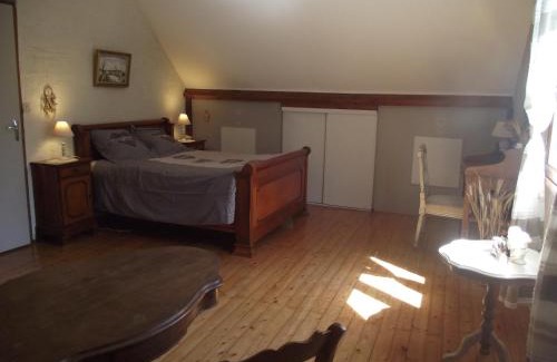 Beauval House | chambres du grès rouge de Beauval