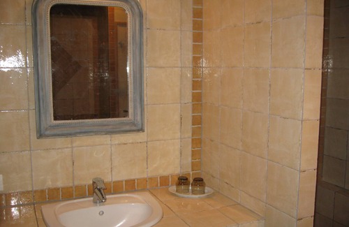 Salbris House | Chambres la Vallée