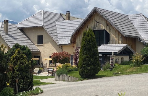 Saint-Bonnet-en-Champsaur Apartment | Champsaur : Authentic gîte 1250m - Exceptional mountain view - Garden
