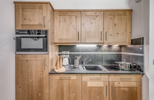 Champagny-en-Vanoise Apartment | Champagny-en-Vanoise: 2BR Apt, 2 Baths, 6 Guests, Balcony, WIFI