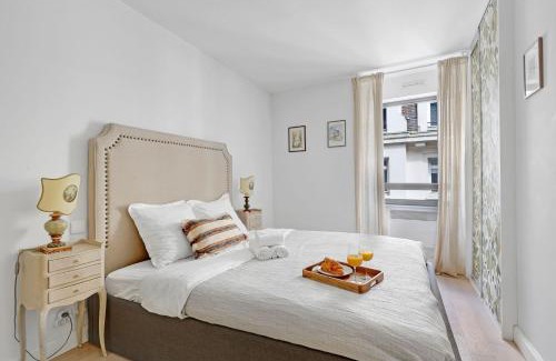 Madeleine Apartment | Champs-Élysées & Arc de Triomphe - 2BR - Paris Vacation Rentals