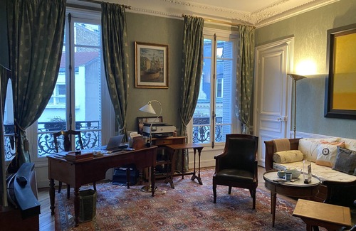 Faubourg-du-Roule Apartment | Champs Élysées