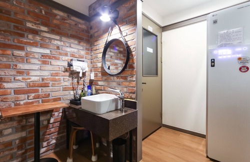 Changwon Hotel | Changwon Myeongseodong Chicago