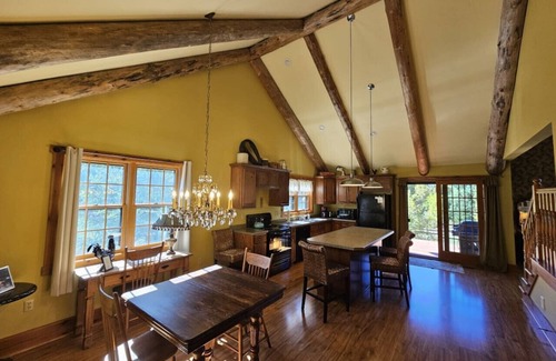 Sturgeon Bay Cabin | Chanticleer Cabins Evergreen Cabin