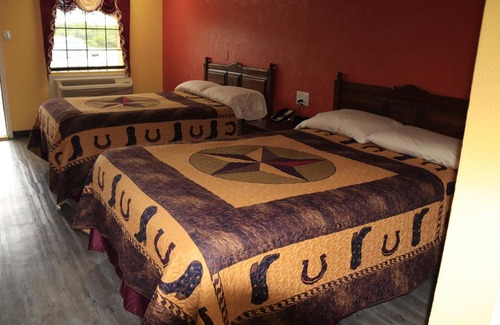 Hallettsville Hotel | Chaparral Motel Hallettsville