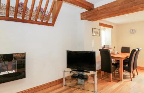 King's Stanley House | Chapel Cottage
