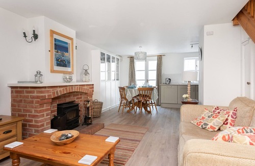St. Mawgan Cottage | Chapel Cottage, St Mawgan on the Cornish coastline