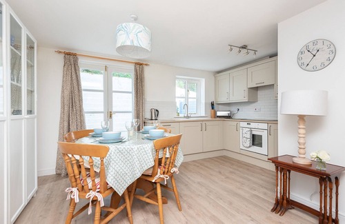 St. Mawgan Cottage | Chapel Cottage, St Mawgan on the Cornish coastline