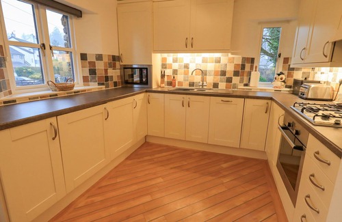 Ambleside Cottage | CHAPELSIDE COTTAGE, family friendly, with a garden in Ambleside