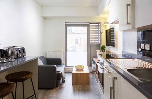 Cathedrals Apartment | Chapter South Bank