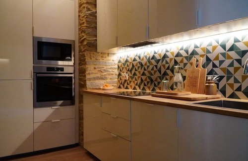 Saint-Yrieix-la-Perche Apartment | Characterful Studio in heart of Medieval Saint-Yrieix-la-Perche