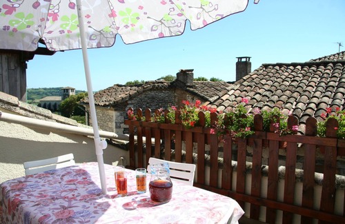 Montpezat-de-Quercy Cottage | Character cottage in the heart of Quercy