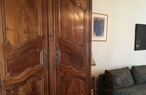 Bouilland House | Character family house in a green setting