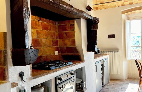 Loreto Aprutino House | Character-filled Home With Stunning Views in the Historical Centre