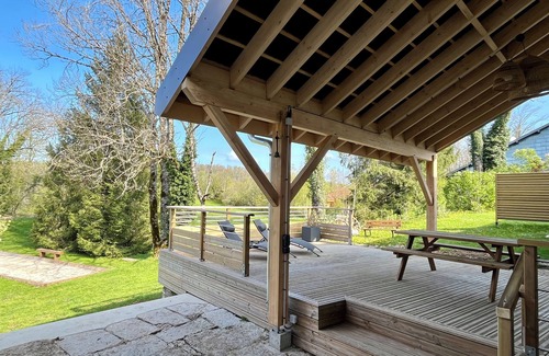 Le Frasnois House | Character house