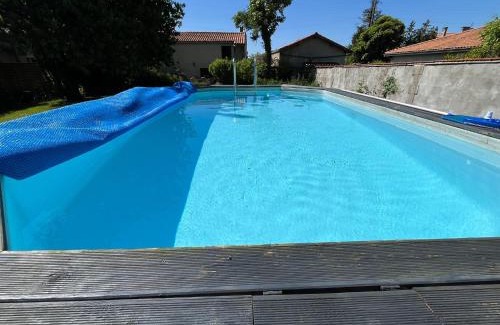Villefagnan House | Character village house with private pool - Chez Sophie