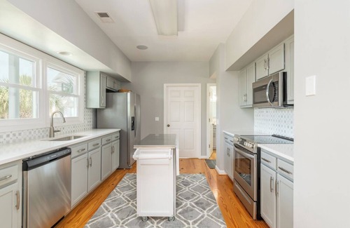 Beachwalk House | Charleston Charm - Pool & Ocean Views