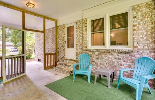 Charleston House | Charleston Vacation Home 6 Mi to Downtown and Beach!