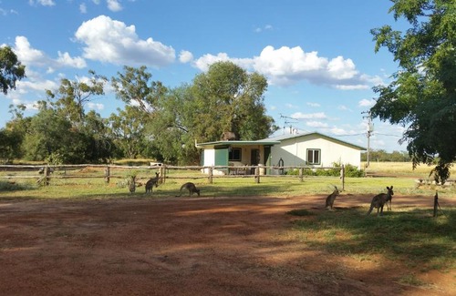 Charleville House | Charleville Bush Cottage