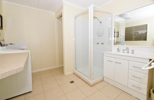 Charleville House | Charleville Bush Cottage